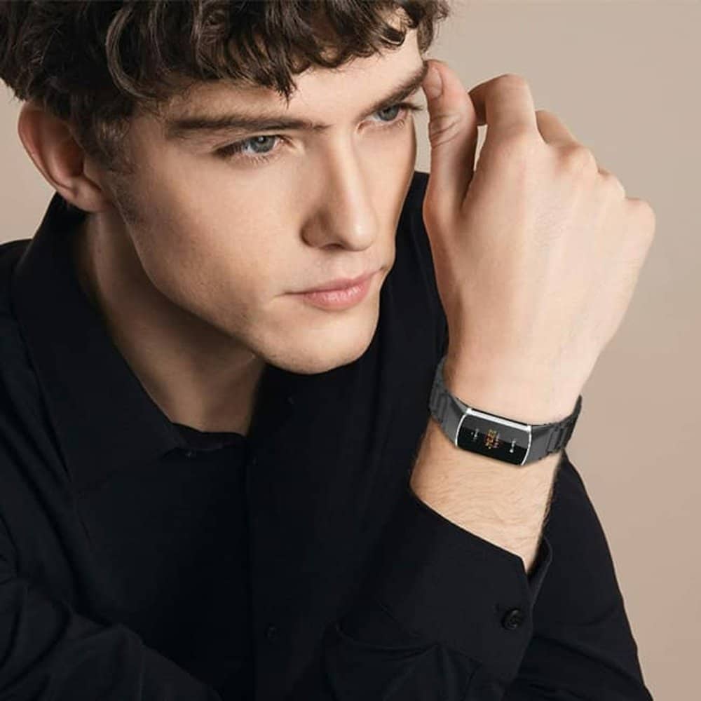 3 Link Stainless Steel Strap for Fitbit Charge 5 / 6- Black